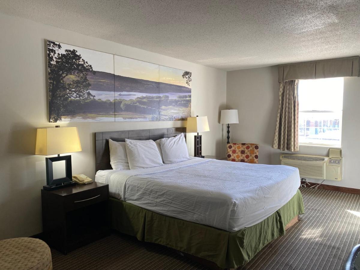 Days Inn By Wyndham Perryville Kültér fotó