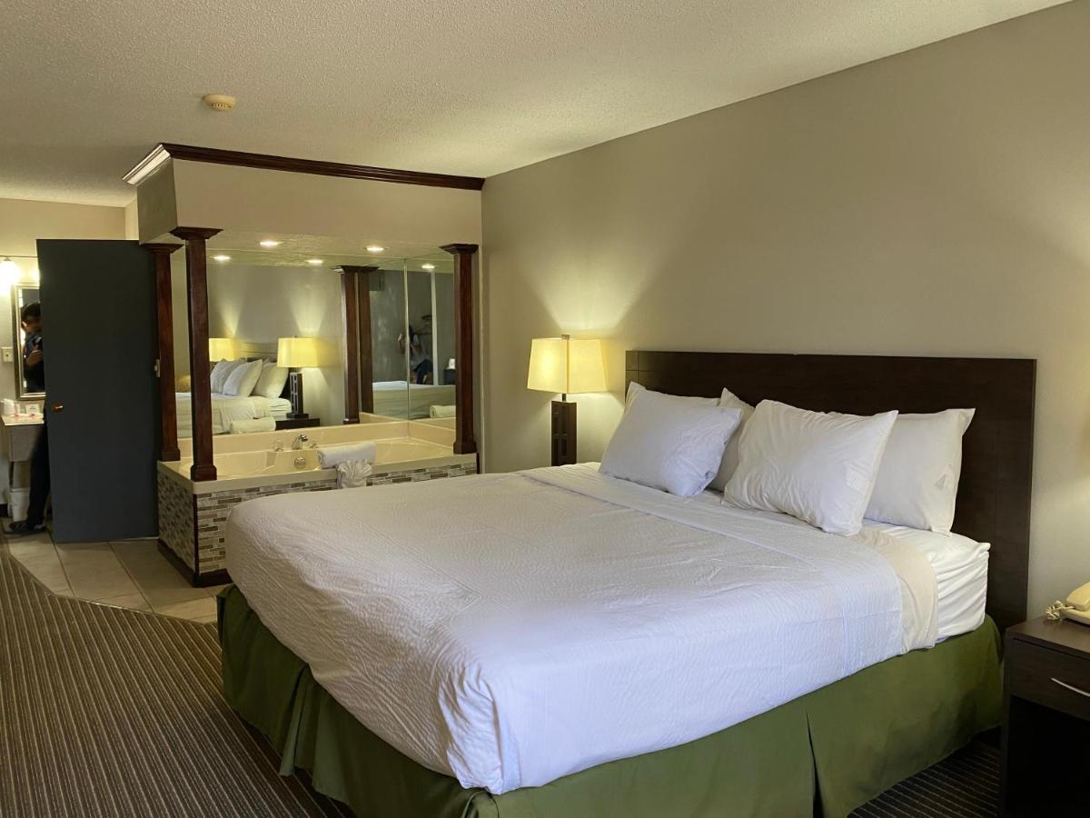 Days Inn By Wyndham Perryville Kültér fotó