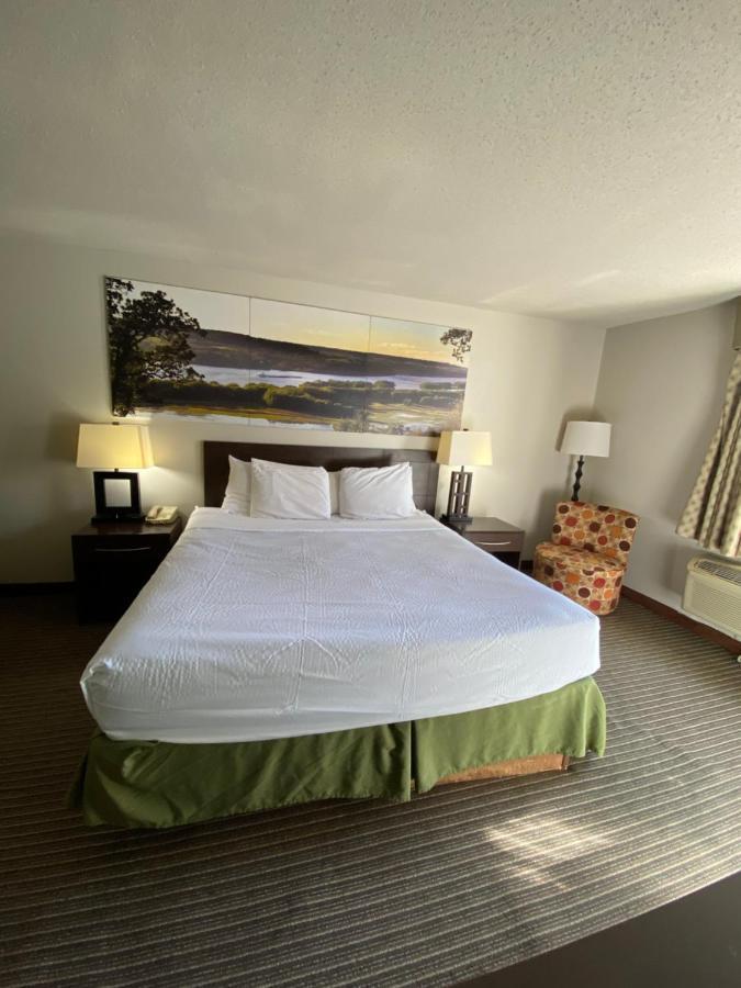 Days Inn By Wyndham Perryville Kültér fotó