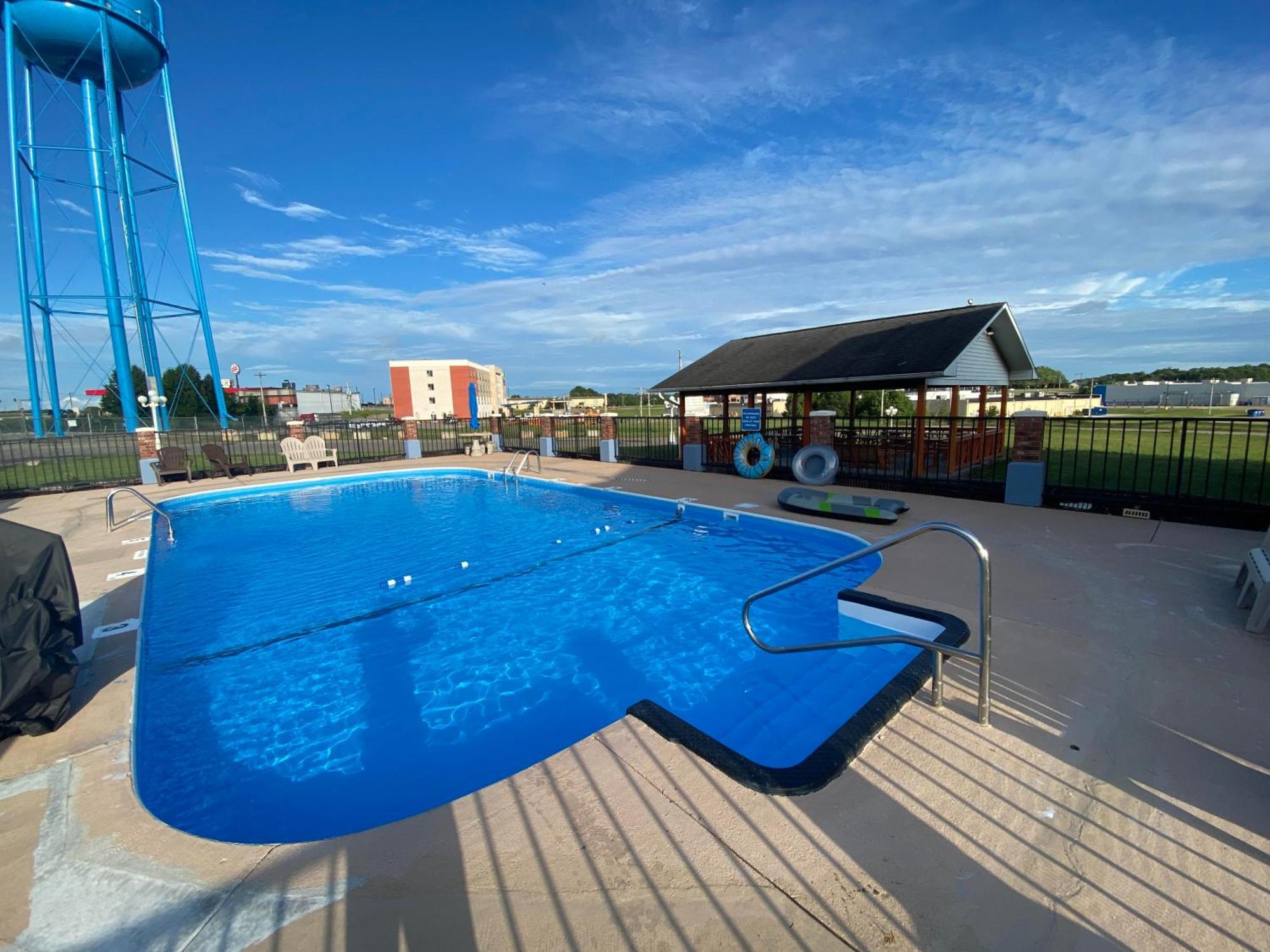 Days Inn By Wyndham Perryville Kültér fotó